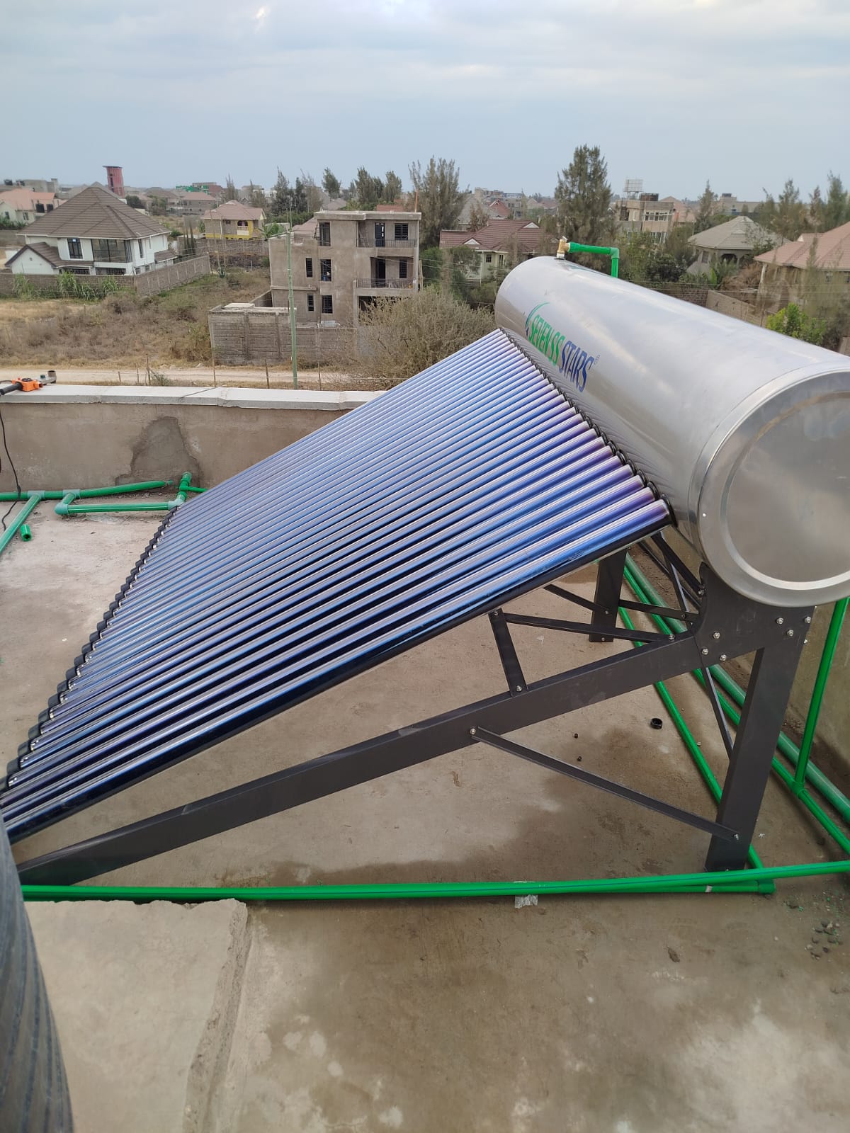 Elatec Solar & Energy: Solar Water Heaters.